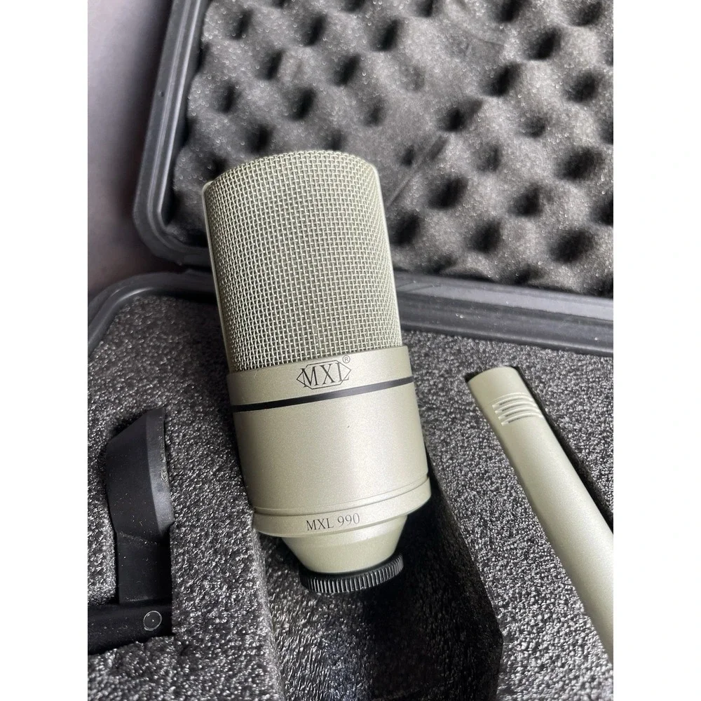 MXL 990 Condenser Studio Microphone Tested Good Condition w/ Case & Mount